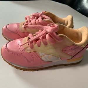 Reebok alter the icons girls shoes